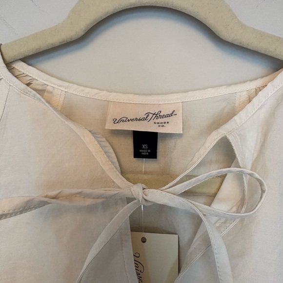 NWT Universal Thread Cream Balloon Sleeve Eyelet blouse crop top XS - Picture 4 of 7